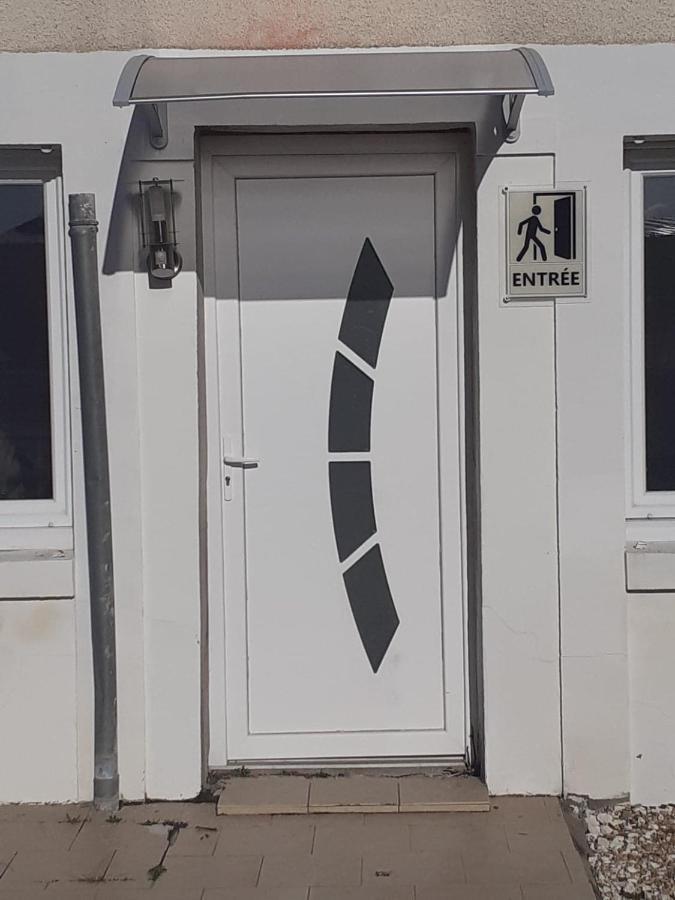 05 - Tres Joli 3 Pieces Neuf 2 Chambres, Logement Tout Equipe Pour 1 A 4 Personnes Maximum, Vue Sur Jardin Avec Parking Privatif, Grand Fourgon Possible, Tout Le Linge De Maison Est Fourni Annesse-et-Beaulieu Eksteriør billede